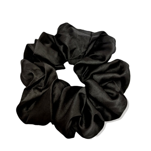 NWT Scunci Oversized Black Ultra-Volume Scrunchie - Picture 3 of 3